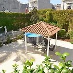 Vacation Home With Private Pool, Floridia
