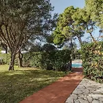 Grande E Luminosa Villa Con Piscina Vicino Al Mare