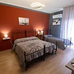 Room 112 Oltremare