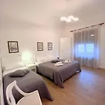 Giulio Cesare 14, Residence