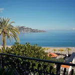 Orama Apartment Front Sea