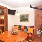 1 Bedroom Gorgeous Home In Buccheri
