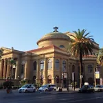 Brunetto House