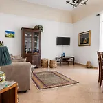Torrekalsa Apartment By Wonderful Italy