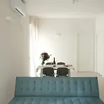 Temples And Sea View Apartment