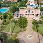 Villa Festosa - Luxury Retreat By The Beach