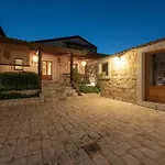 Casa Natia - Isulatravel