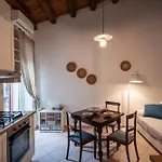 Carini15 Apartment