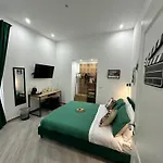 Kalia Rooms