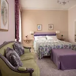 Porta Di Mezzo Luxury Suites & Rooms