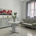 Lina'S Home Near The Sandy Beach & With Wifi