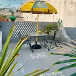 Amuri E Mari - Terrace House