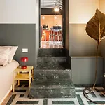 Darlon Suite