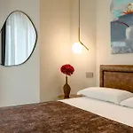 Hera Rooms And Suites