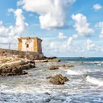 Un Girasole Sul Mare - Rooms & Apartment