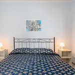 Leverblu House And Rooms
