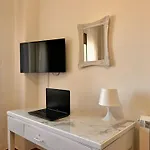 Emma'S House