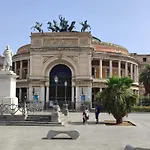 Appartamento Nel Centro Storico Di Palermo -Lulyani Holiday House