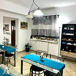 B&B New Naxos Village