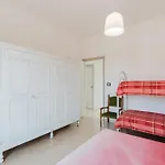 Appartamento In Villa Giulia Sud