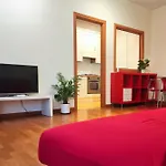 Rotolo Suite 403