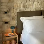 Olivia Rooms Eurialo