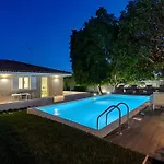 Villa Aquarius