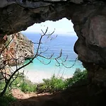 Villa Con Piscina Scopello
