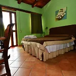 Giucalem La Casa Negli Orti