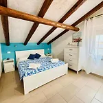San Lorenzo Holiday