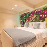 Palazzo Natoli Boutique Hotel