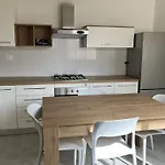 A Due Passi Dal Mare