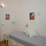 4 Bedroom Lovely Home In Donnalucata