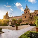 Cathedral Small Charming Apartment Centro Storico