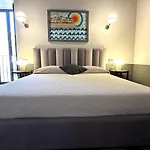 Montalto Luxury House