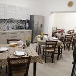 Bed And Breakfast Polizzi House