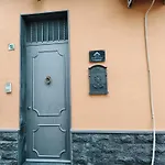 La Casa Di Elena A San Gregorio Di Catania