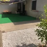 Casa Immersa Nel Verde