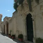 Casa Dei Nonni - Terraced Apartment With Sea Views In Ortigia, Syracuse