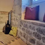 Dama