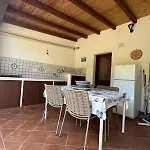 Villa By The Vulcano - 70Mq Plus Large Garden And Patio
