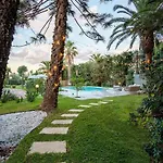 Appartamento In Villa Con Giardino Light Green