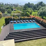 John Sea Suites