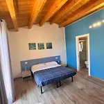 Alex Rooms