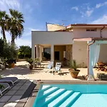 Villa Zamia Con Piscina