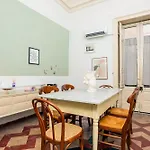 Saranton House - Catania City