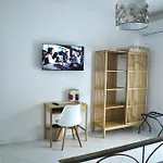 Sikania Apartment