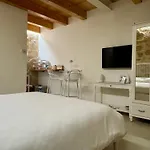 Amurusa Room