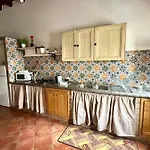 Sikelia Apartment