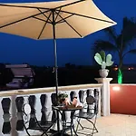 Villa Radiosa With Private Fenced Pool & Hdro-Massage Leggete L'Informazioni Sull'Host Please Read Host Info